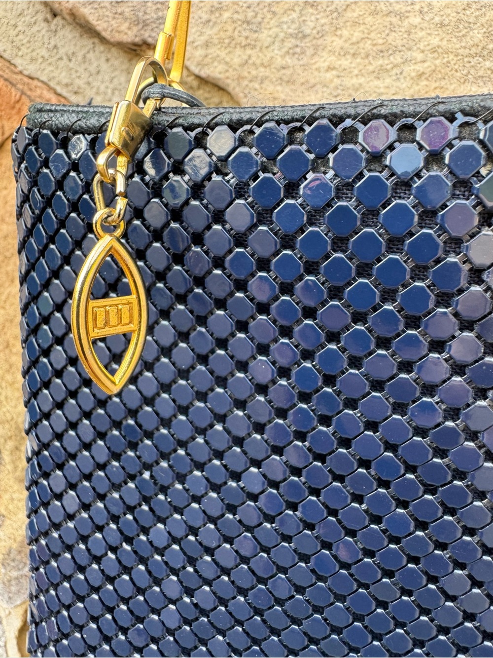 Vintage Bags by Marlo Navy Woven Chainmail Crossbody/Handbag Bag with Gold - Picture 3 of 16